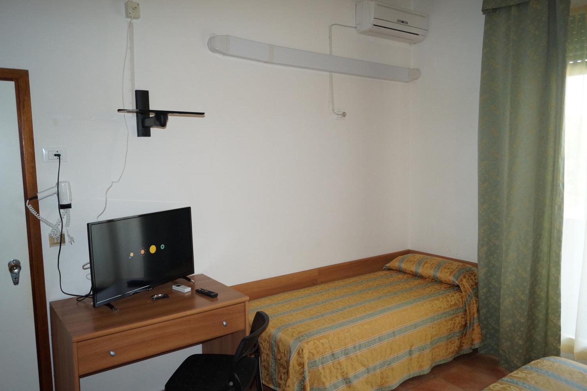Hotel Zeus Lido Di Classe Room Only Δωμάτιο φωτογραφία